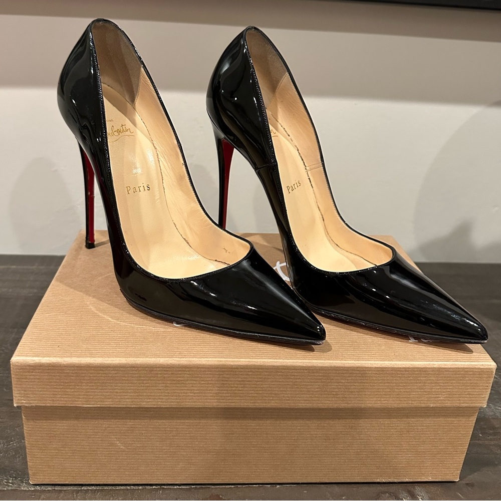 Christian Louboutin So Kate Black Patent 120mm
Size 40
